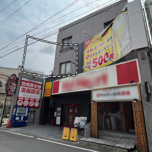 柏駅看板落下