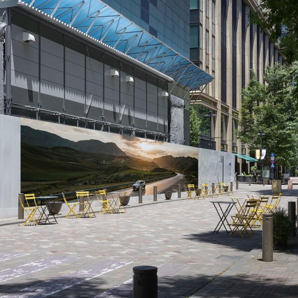 Marunouchi Street Board 60